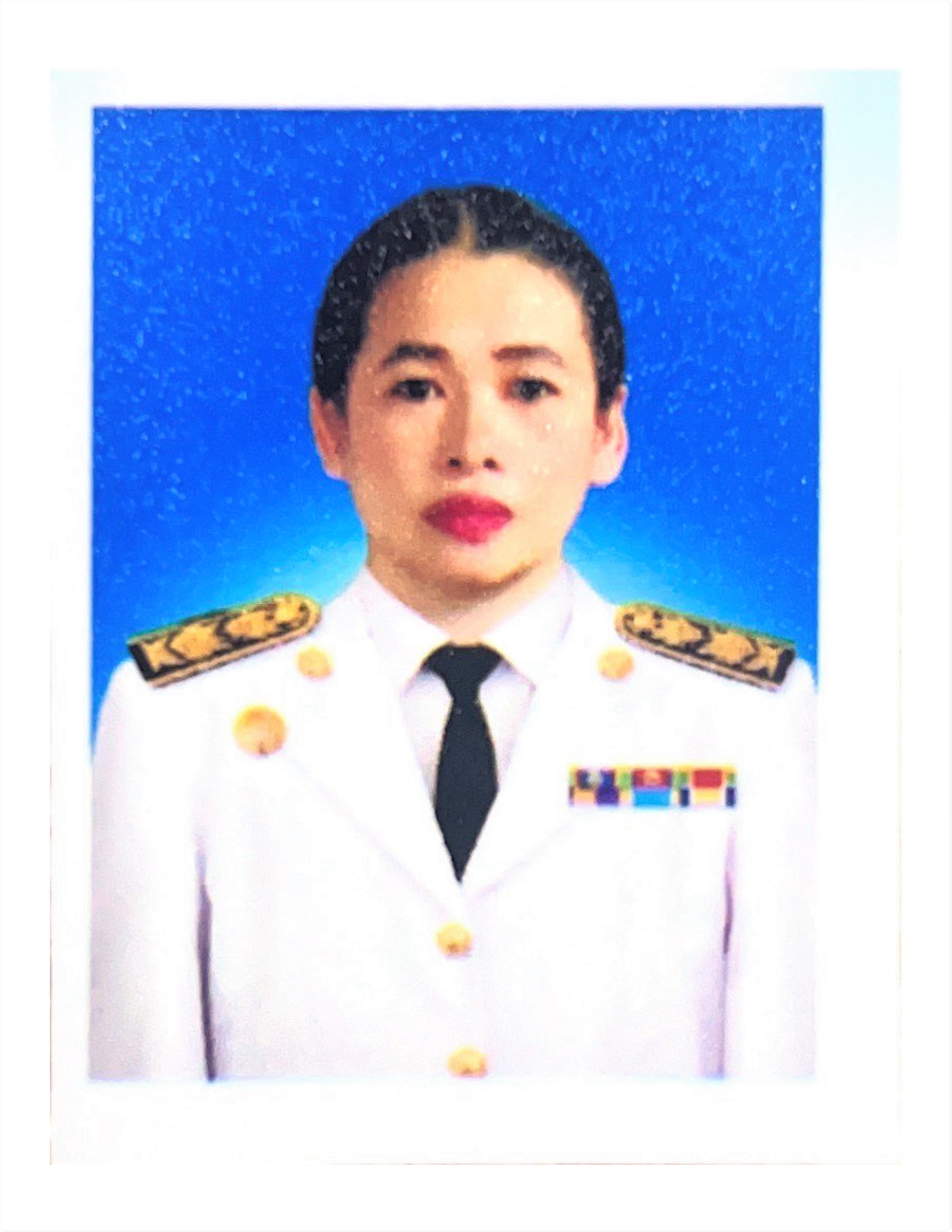 นางอุษา อาบสุวรรณ์